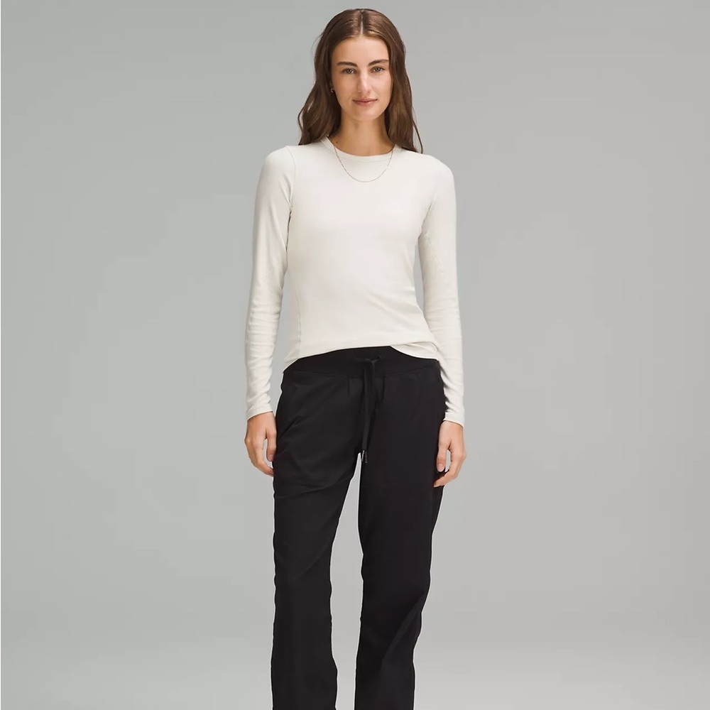NWT WHITE LULULEMON HOLD TIGHT LONG SLEEVE - Picture 3 of 3